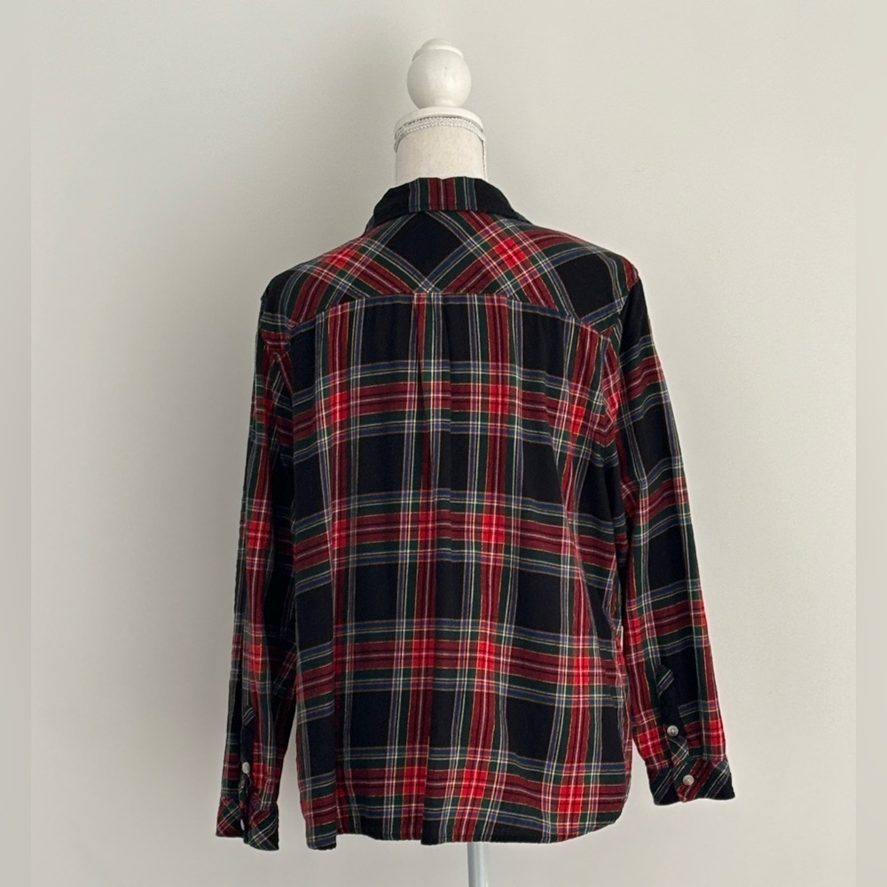 Croft & Barrow Button Down Plaid Shirt - Picture 4 of 9